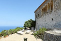 Un paseo por el Monasterio de Miramar en Mallorca